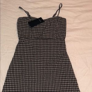 Brandy Melville gingham dress (Karla dress)